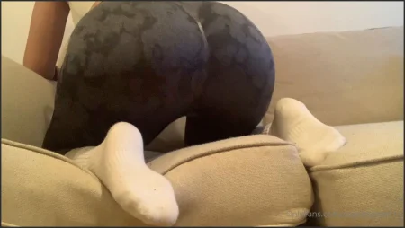 angelmonet111 fart Onlyfans video 221124 74 ( 24.6 MB )
