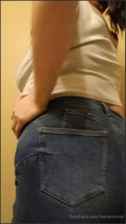 lesliemonet fart porno video leaked 161124 4 ( 41.6 MB )