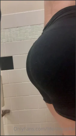 lifeisbootiful porno fart Onlyfans video 251124 37 ( 13.1 MB )