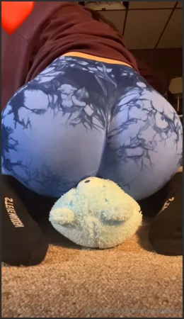 brattyisabellaa Will be uploading longer hq videos and joi videos soon stay tuned 3338348589 ( 10.3 MB )