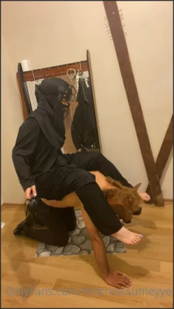 mistresssumeyye pony boy session oxlyoxly 2205675138 ( 113.8 MB )