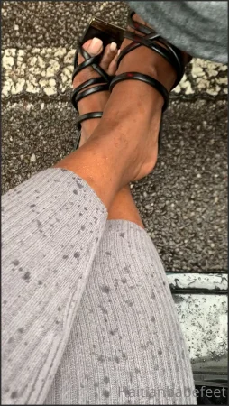 haitian babefeet worship them in the rain i need you to worship anyti 2319838674 ( 121.4 MB )
