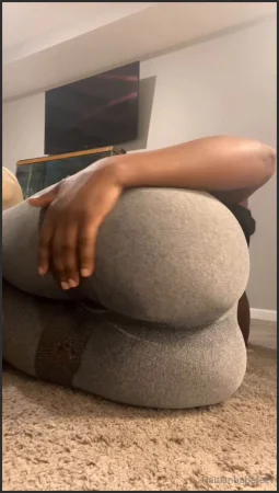 haitian babefeet sweaty farts i just got home from the gym and i had 3386297778 ( 344.2 MB )