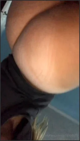 larajuicytv fart Onlyfans video 081224 30 ( 14.4 MB )