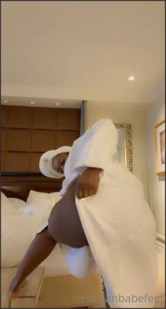 haitian babefeet solo farts in my white robe got here las vegas and i 2727205217 ( 204.9 MB )