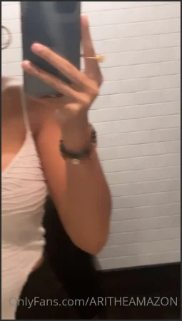 ebonykinkyqueen notice anything different i need a good grown man to 2518109451 ( 10.0 MB )