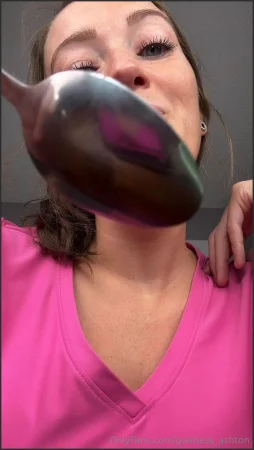 giantess ashton full 5 minute pre made vore 3172158852 ( 227.5 MB )