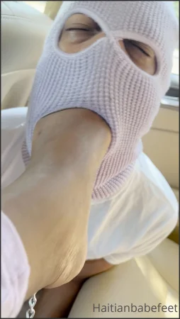 haitian babefeet worship my soles in the car i have this thing that i 2463028080 ( 377.5 MB )