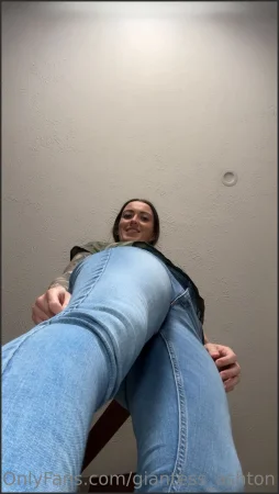 giantess ashton nice try though 2818416731 ( 11.6 MB )
