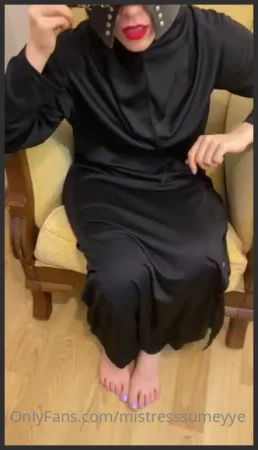 mistresssumeyye muhteem ayak feti ve aalama videom 2222526405 ( 79.3 MB )
