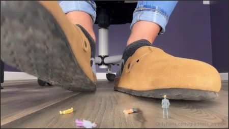 giantess ashton cheats 3452504045 ( 320.7 MB )