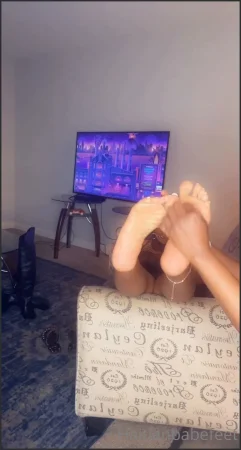 haitian babefeet tickle tickle i gagged her mouth shut so she couldnt 2431628782 ( 124.7 MB )