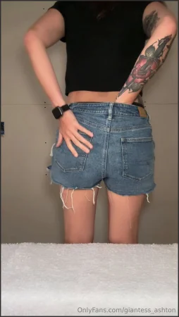 giantess ashton matching 3251976619 ( 217.4 MB )