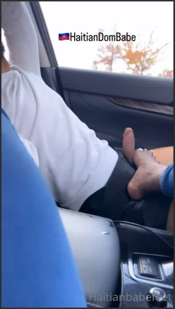haitian babefeet worship goddess soles in the car with your dick out 2680812798 ( 5.9 MB )