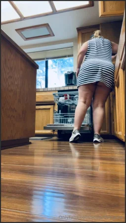 seductivegenx wanna see me bend over while wearing a short summer dre 3437824391 ( 41.8 MB )