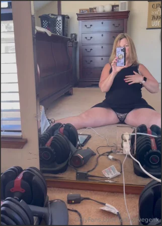 seductivegenx are you feeling frisky like i am on this friday i cant 3444596099 ( 35.2 MB )