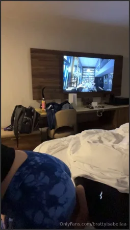 brattyisabellaa riding his face and farting on it 3662758003 ( 27.3 MB )