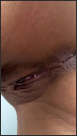 mariposafarts stinky fart 3176625717 ( 13.0 MB )