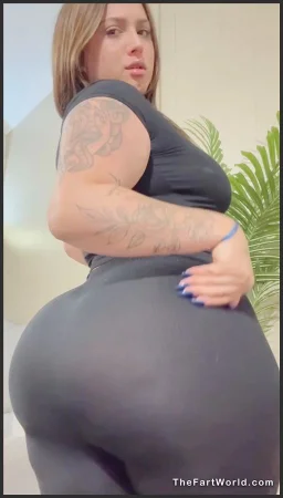 thefartworld lula blesses us with some nice snappy farts in leggings 3823685744 ( 191.7 MB )