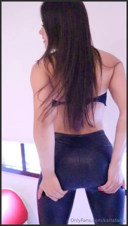 karlafarts smell my farts stupid slave open your mouth 3458834187 ( 46.1 MB )