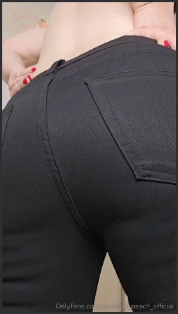 goddess peach official fart porno Onlyfans leaked video 9 ( 42.4 MB )