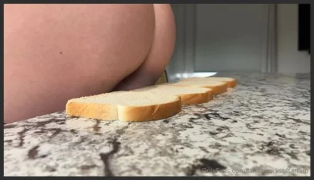 lanasworksoffartvip im making fart sandwiches who wants one 3419513492 ( 29.4 MB )