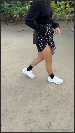 hedelhouse how about taking a walk like this 3679009476 ( 30.2 MB )