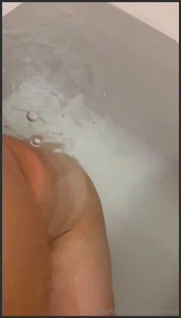 hedelhouse i always fart when i take a bath 3300374540 ( 6.8 MB )