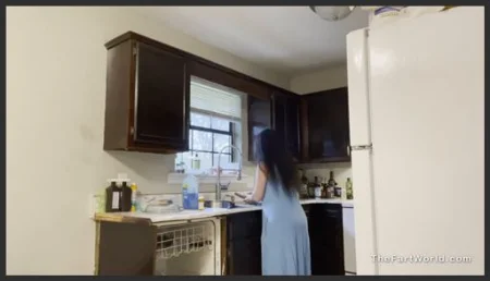 thefartworld luna loves smelling her own farts candid style video whe 3828466475 ( 156.0 MB )