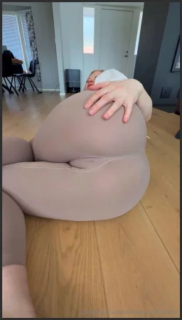missyozillafartz smelly morning farts 3809443962 ( 20.6 MB )