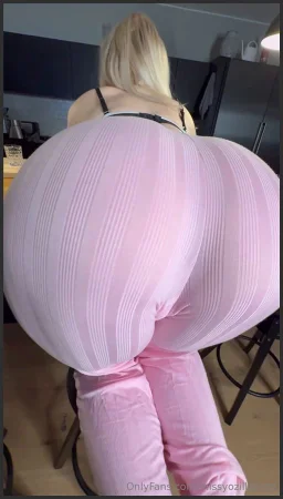 missyozillafartz for sure mommy ate something wrong good friday been 3798915610 ( 38.1 MB )
