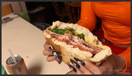 kitsune foreplay velma devours a massive sandwich and gets gassy and 3833989049 ( 579.7 MB )